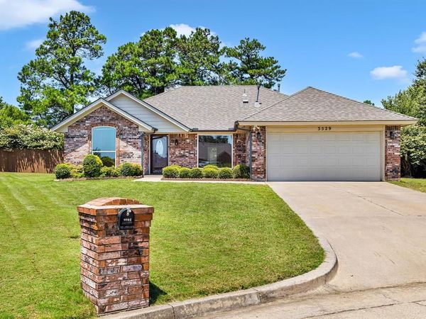 3529 Northridge Terrace, Choctaw, OK 73020
