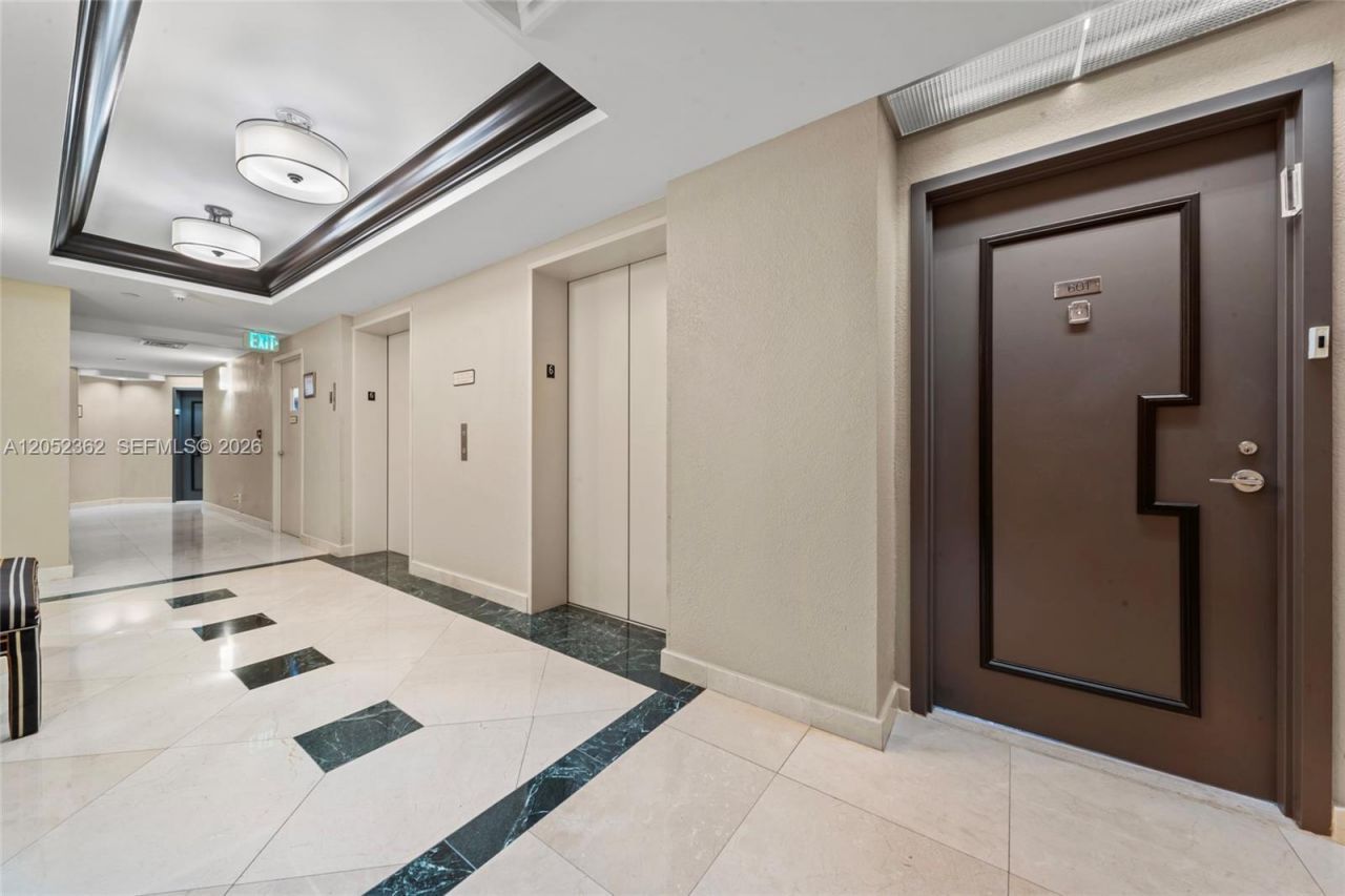 3598 Yacht Club Dr , Unit 601+DEN, Aventura, FL 33180 Photo