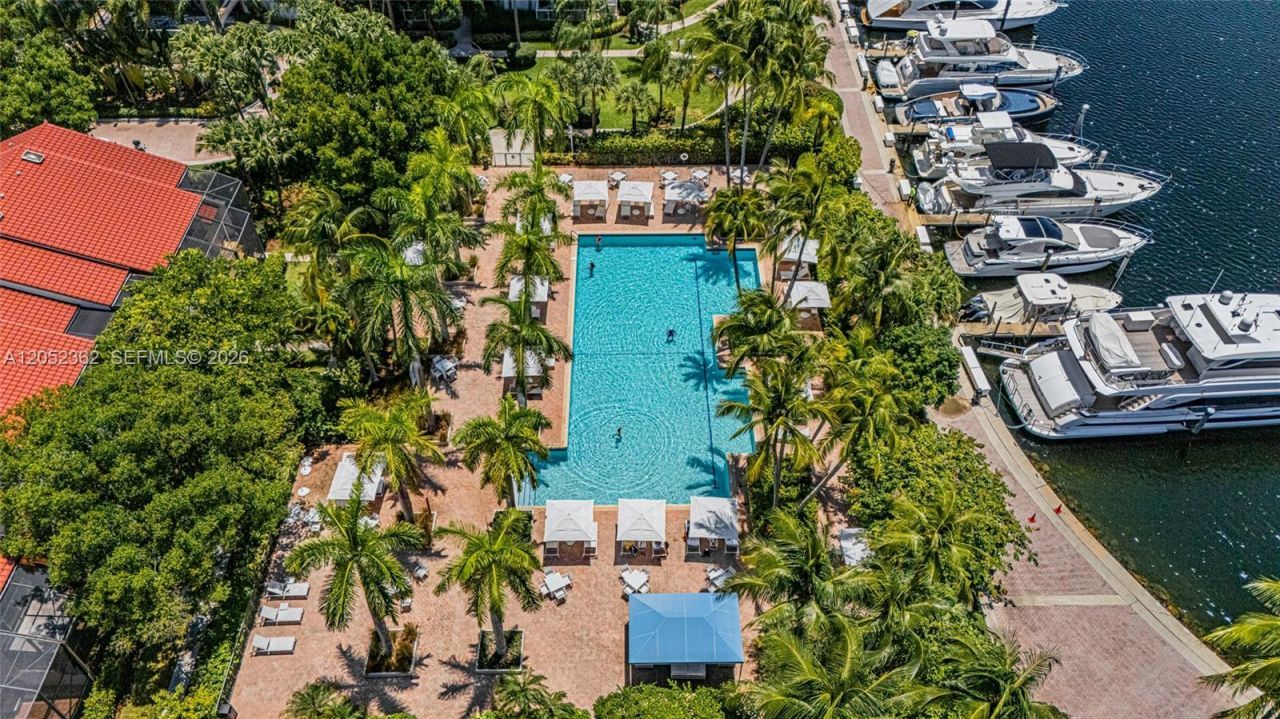 3598 Yacht Club Dr , Unit 601+DEN, Aventura, FL 33180 Photo