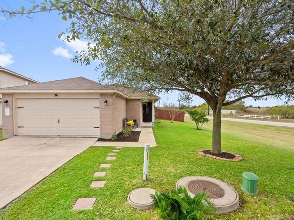 12201 Sky Harbor DR, Del Valle, TX 78617