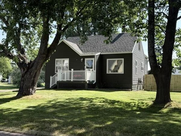 1205 Kimball ST, Sault Ste Marie, MI 49783