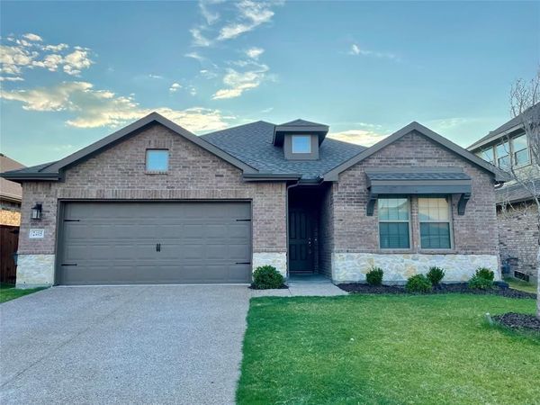 2405 Lovegrass Lane, Melissa, TX 75454