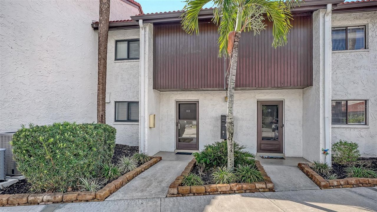 1646 Stickney Point Road, Unit 101, Sarasota, FL 34231 Photo