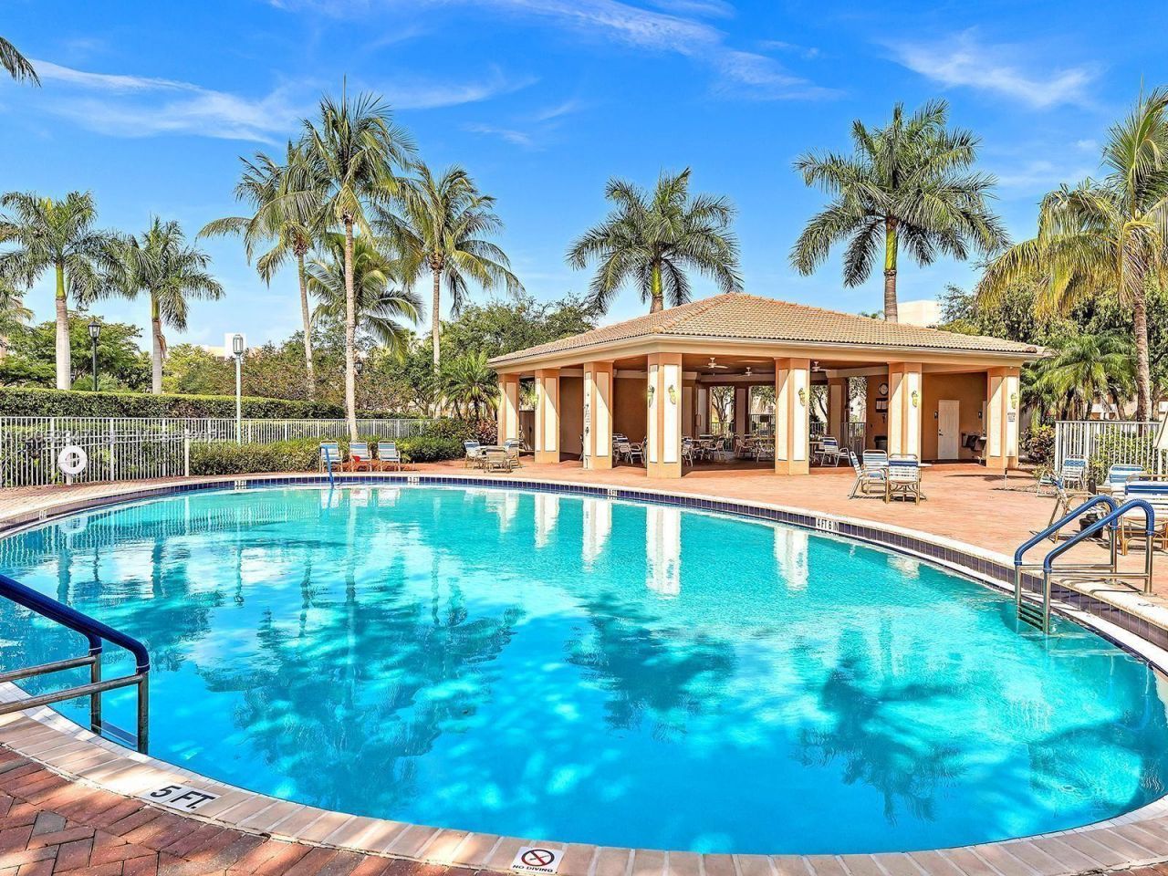 7735 Yardley Dr , Unit 101, Tamarac, FL 33321 Photo