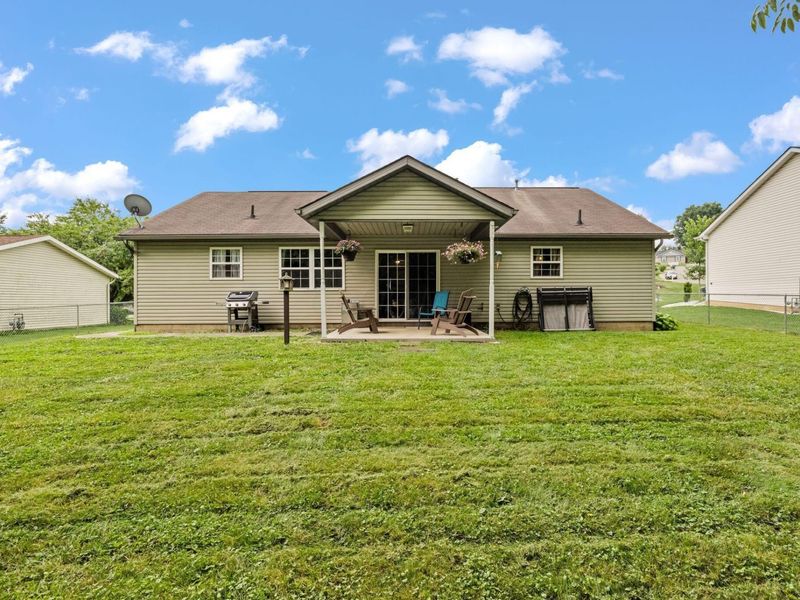 204 Alcon Drive, Newark, OH 43055 Photo 2
