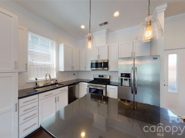 930 Steel House Boulevard, Charlotte, NC 28205