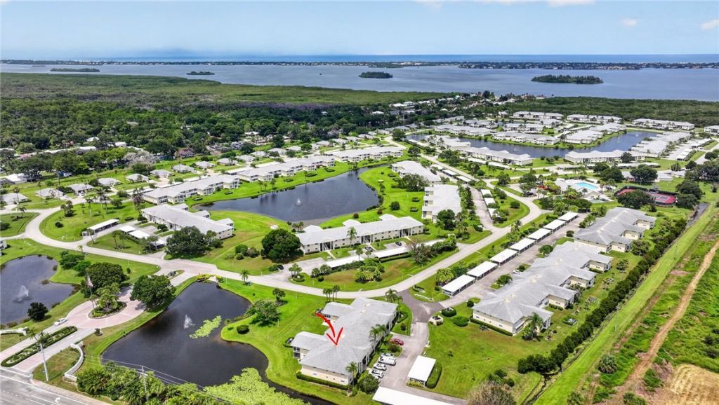 203 Grove Isle Circle, Unit 203, Vero Beach, FL 32962 Photo