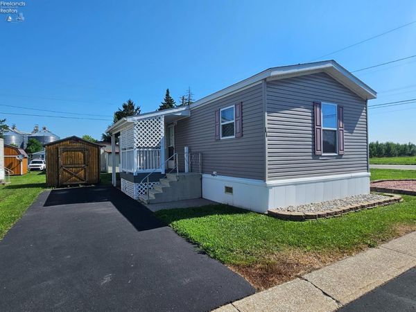 1250 Burkholder Road, Unit 11, Clyde, OH 43410