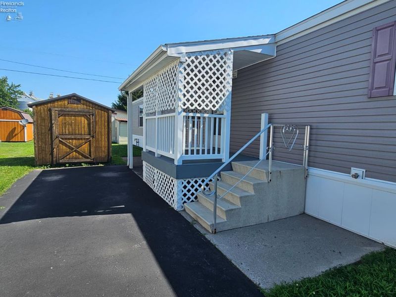 1250 Burkholder Road, Unit 11, Clyde, OH 43410 Photo 2