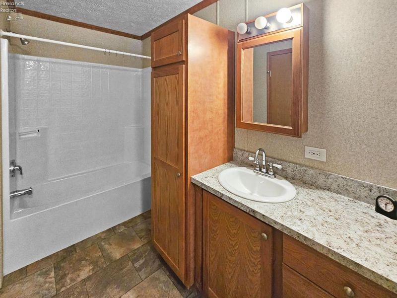 1250 Burkholder Road, Unit 11, Clyde, OH 43410 Photo 26