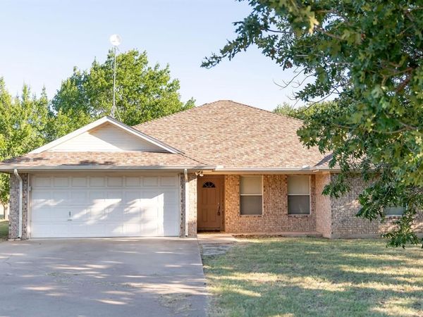 1193 County Road 318 , Glen Rose, TX 76043