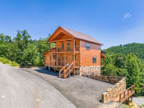 1904 Starr Bright Lane , Sevierville, TN 37876