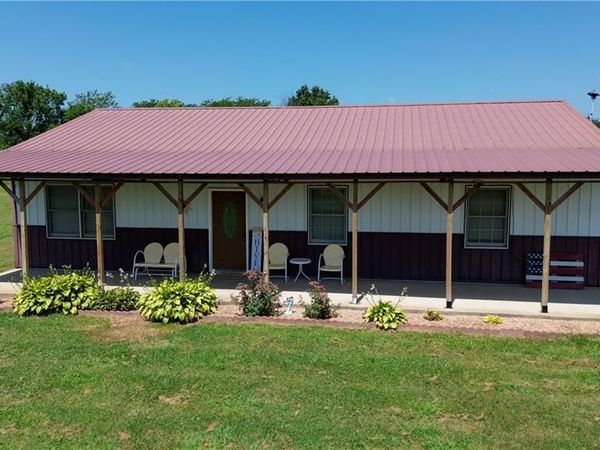 1581 100th Road, Urich, MO 64788