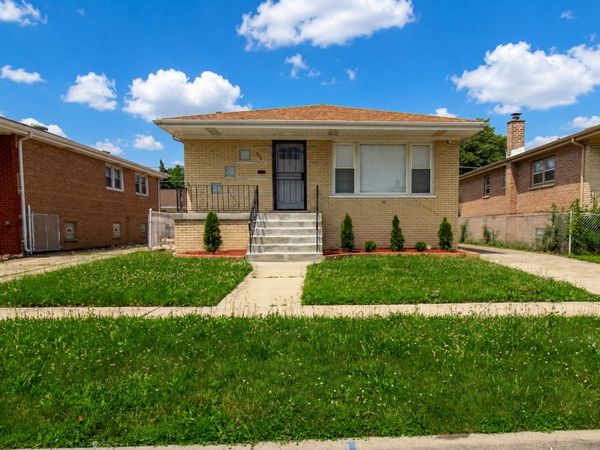408 Bensley Avenue , Calumet City, IL 60409