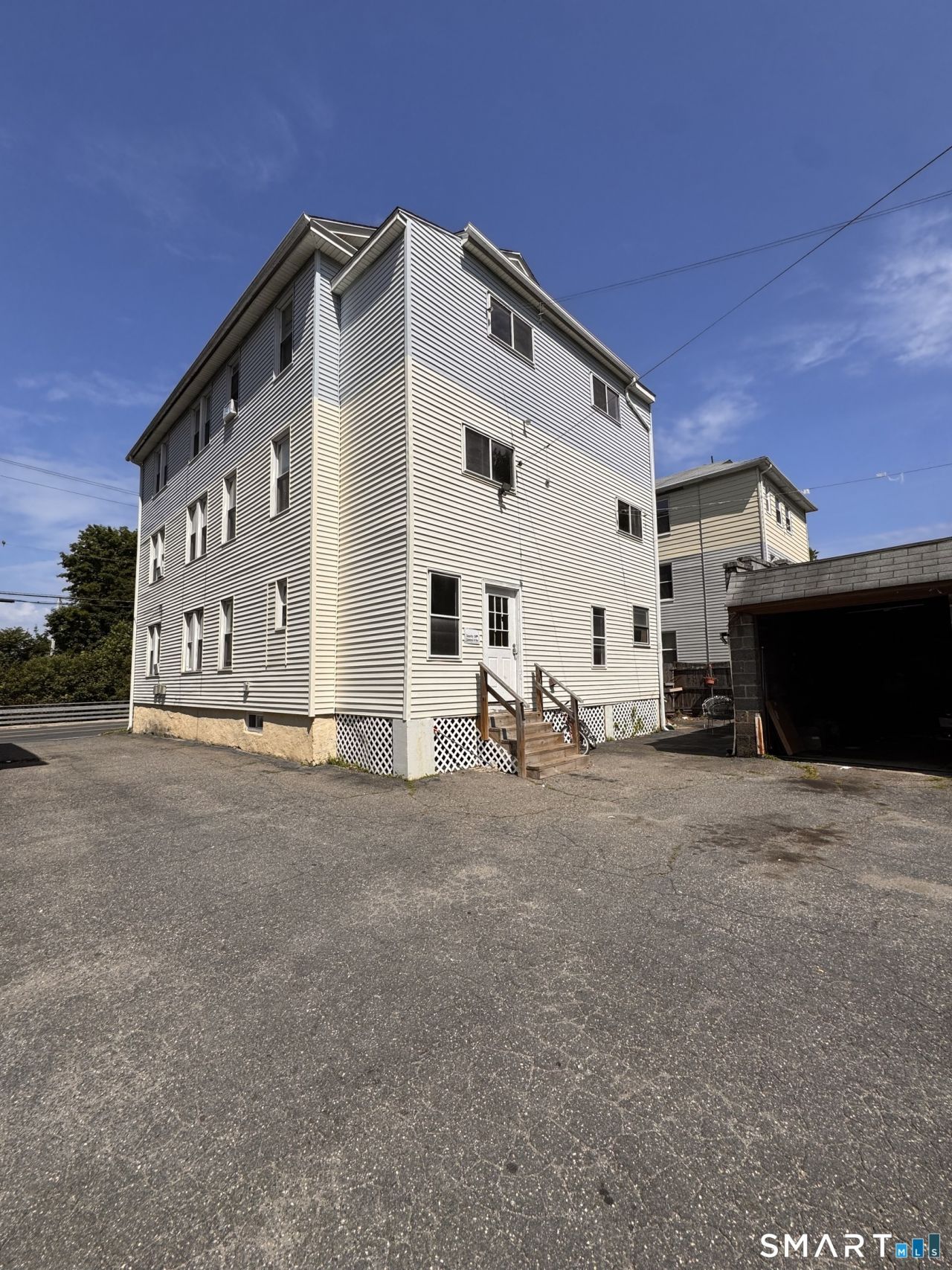 93 Harpers Ferry, Unit 3N, Waterbury, CT 06705 Main Photo