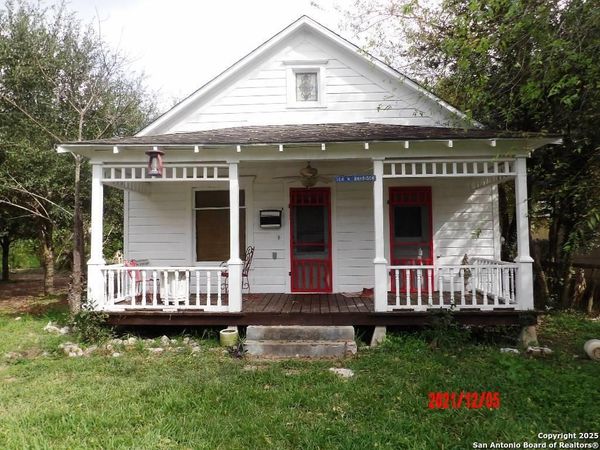104 - 106 N Harrison Street, Beeville, TX 78102