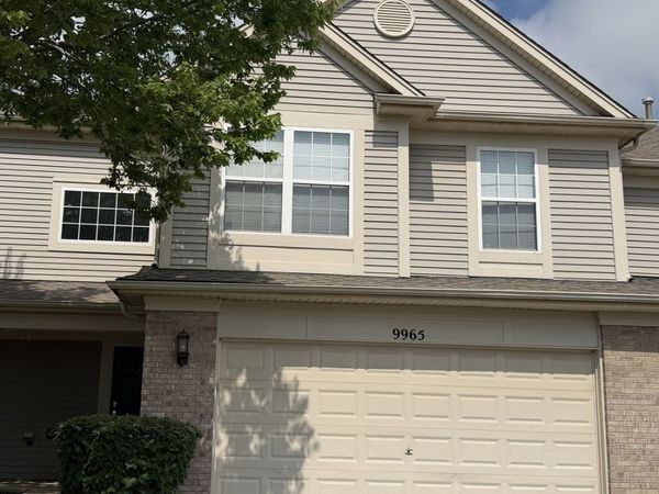 9965 Wakefield Lane , Huntley, IL 60142