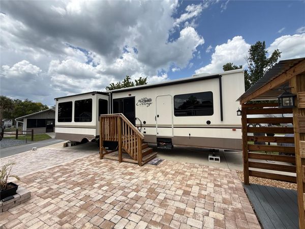 2856 NE 104TH AVENUE , SILVER SPRINGS, FL 34488