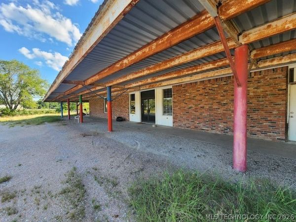 1009 State Highway 70 , Kingston, OK 73439