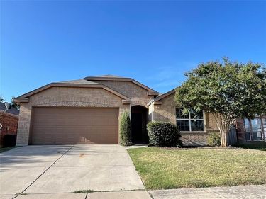 4533 Wheatland Drive , Fort Worth, TX 76179