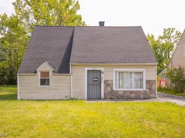 19414 Longbrook Road, Warrensville Heights, OH 44128