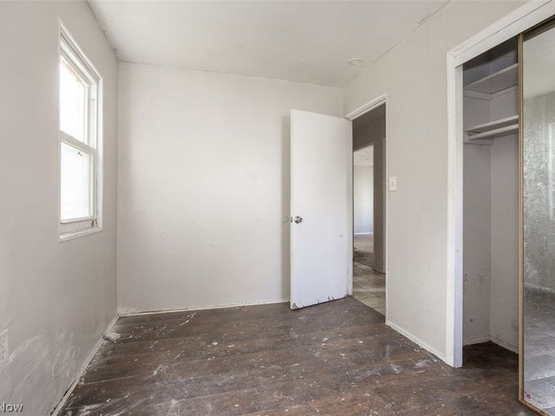 19414 Longbrook Road, Warrensville Heights, OH 44128 Photo 13