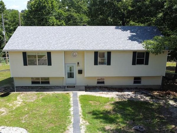 24370 Trolley Lane , St Robert, MO 65584
