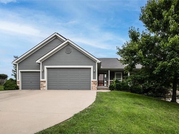 9119 N Garfield Avenue, Kansas City, MO 64155