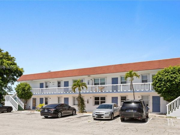 609 NE 6th Ct, Unit C, Boynton Beach, FL 33435