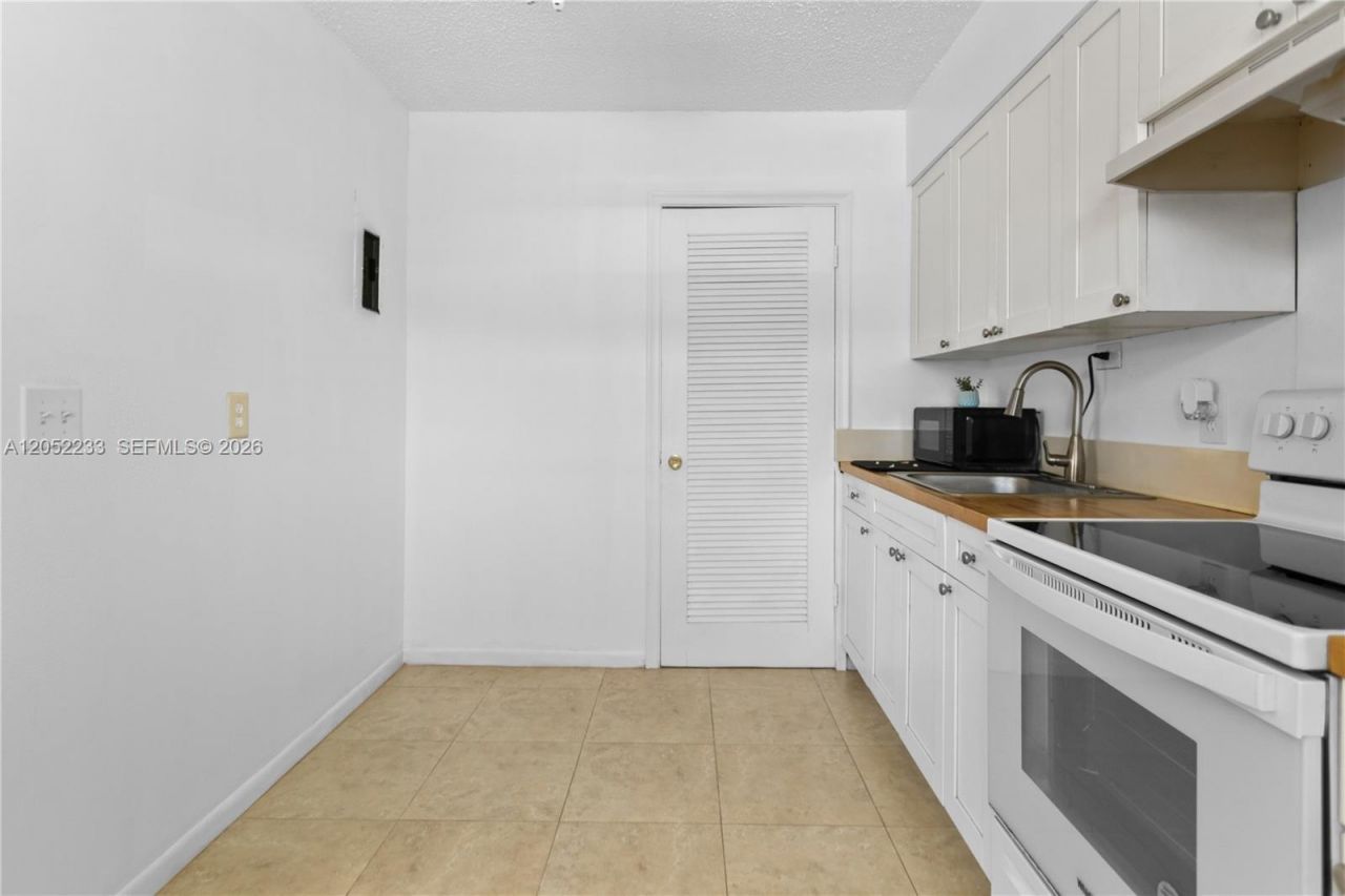 609 NE 6th Ct, Unit C, Boynton Beach, FL 33435 Photo