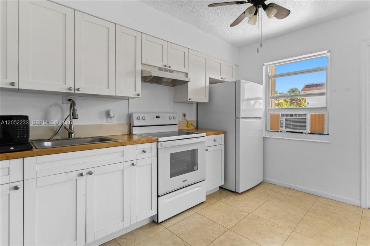 609 NE 6th Ct, Unit C, Boynton Beach, FL 33435 Photo