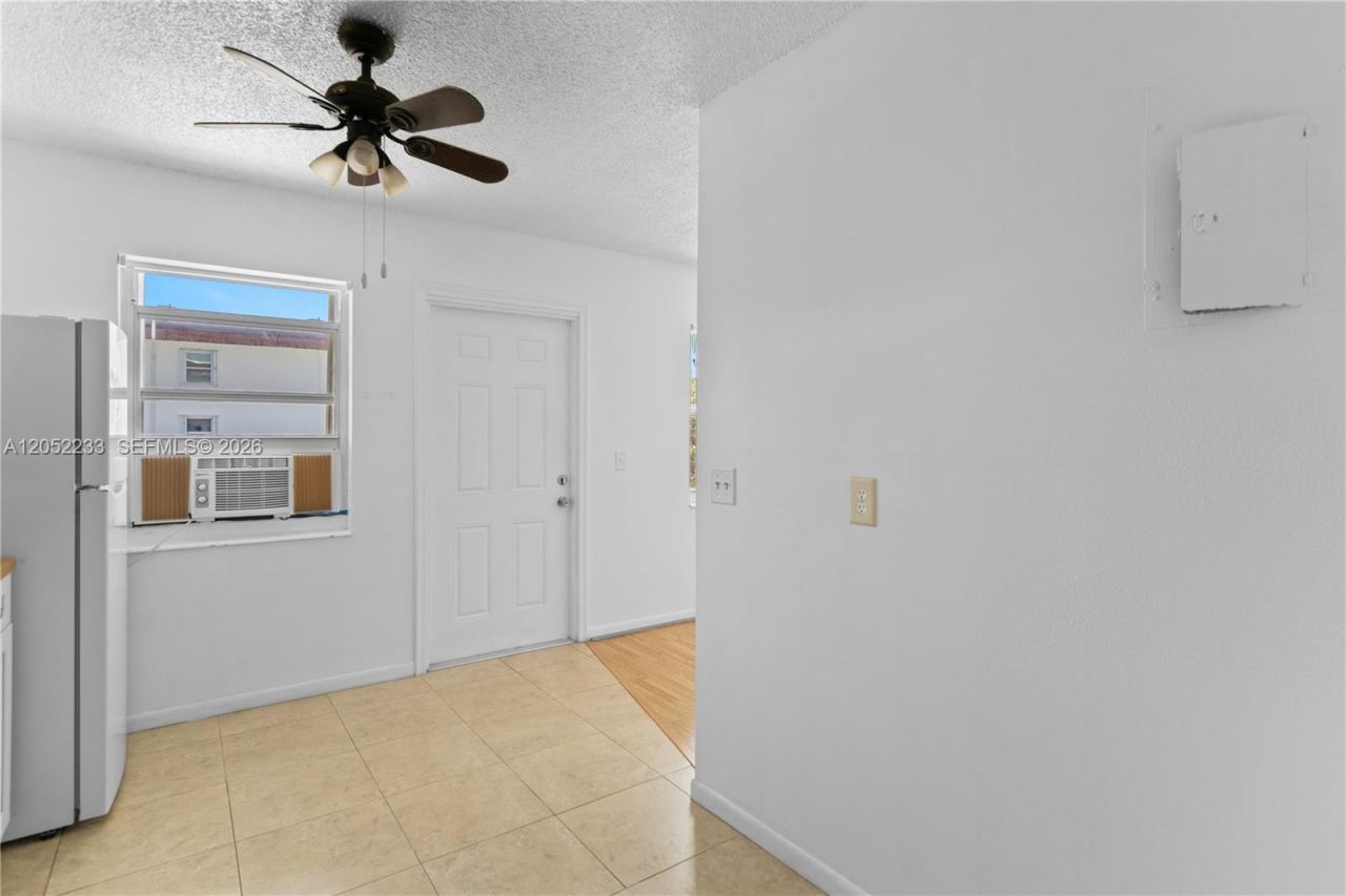 609 NE 6th Ct, Unit C, Boynton Beach, FL 33435 Photo