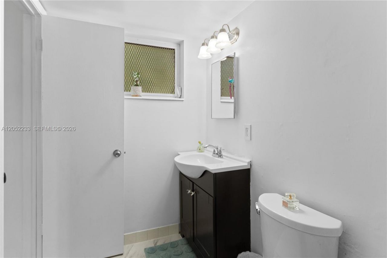 609 NE 6th Ct, Unit C, Boynton Beach, FL 33435 Photo