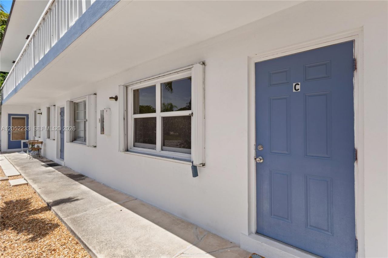 609 NE 6th Ct, Unit C, Boynton Beach, FL 33435 Photo