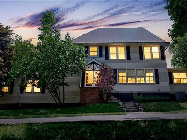 2420 Simpson Avenue , St Louis, MO 63139