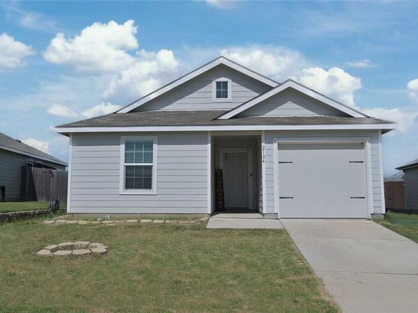 2104 Mackinac Lane, Crandall, TX 75114