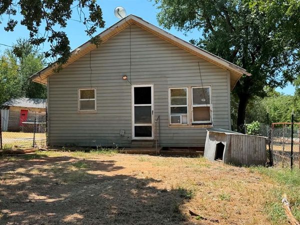 706 Ribble Road, Graham, TX 76450