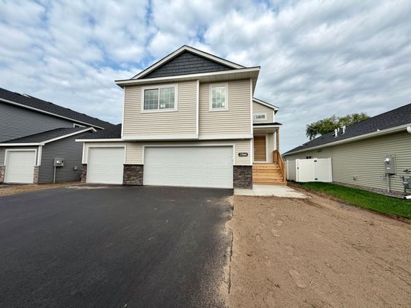 25868 Emerson Court, Wyoming, MN 55092