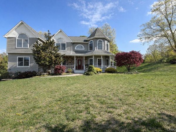 12 Fortune Way , Suffern, NY 10901