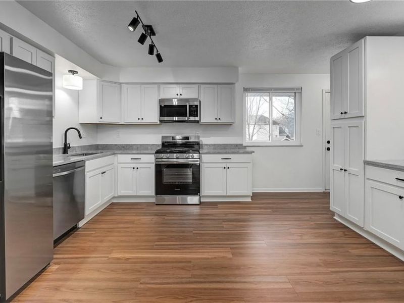 2920 Northglen Drive, Westlake, OH 44145 Photo 3