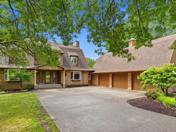 104 DEER PATH, Muscatine, IA 52761