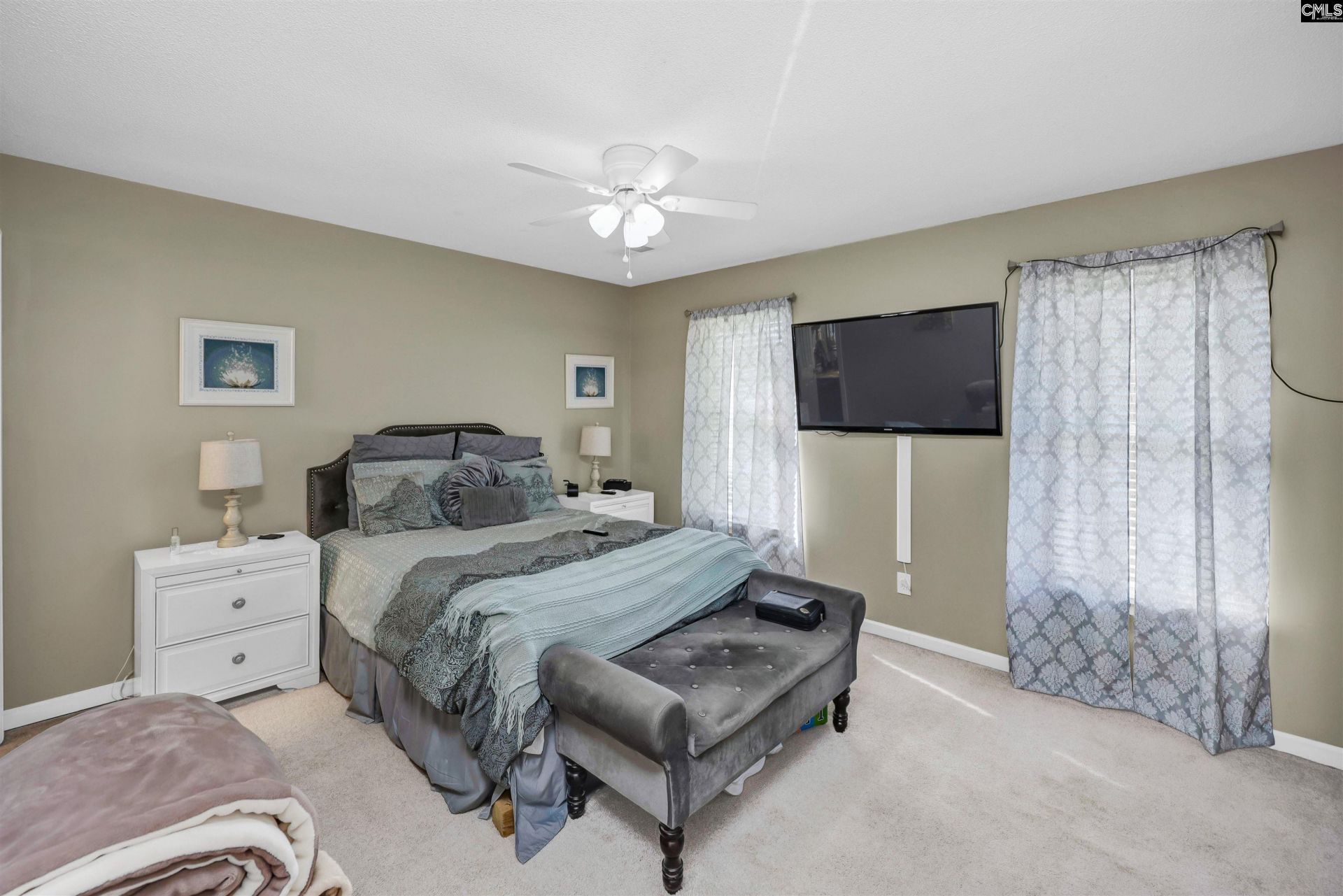 328 Bagford Court Photo 14