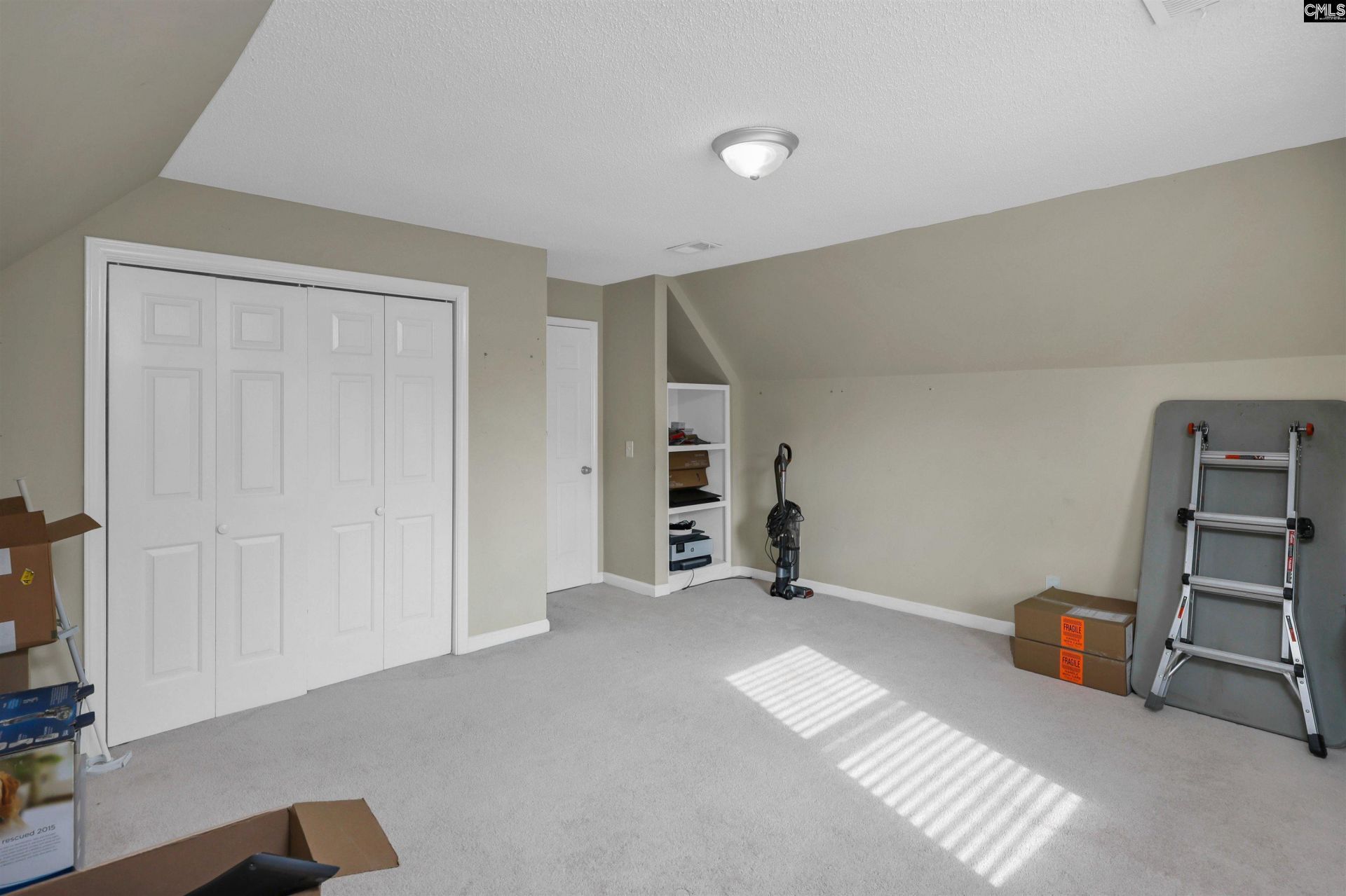328 Bagford Court Photo 18