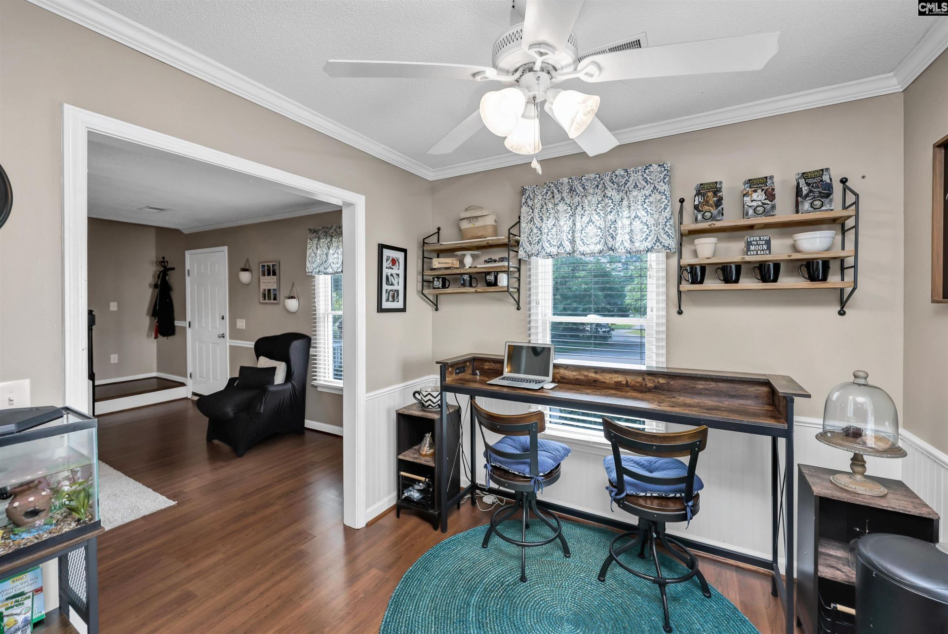 328 Bagford Court Photo 7