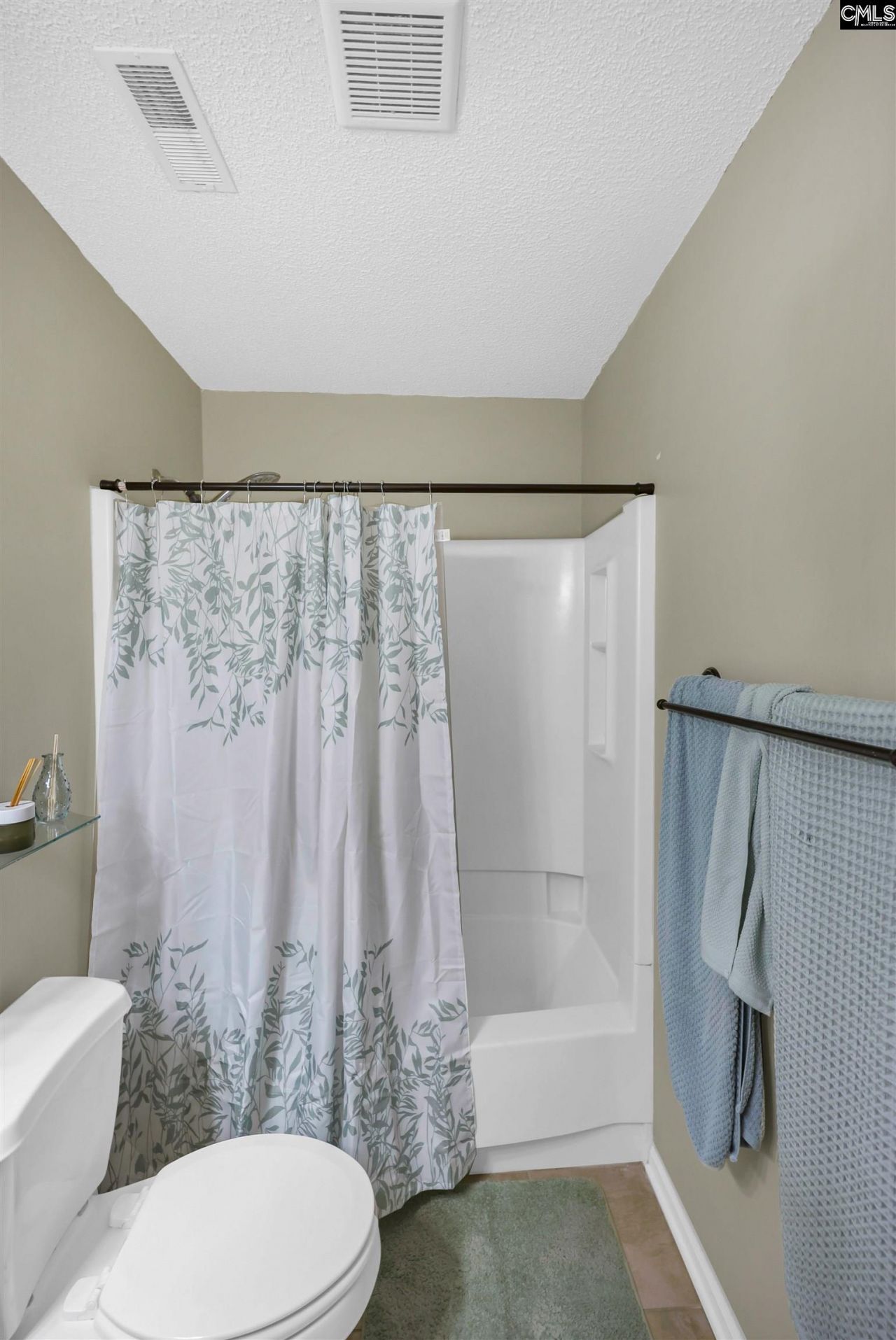 328 Bagford Court Photo 9