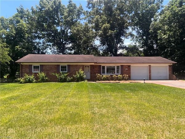 238 Raven Midlawn Drive, Wilkesboro, NC 28697