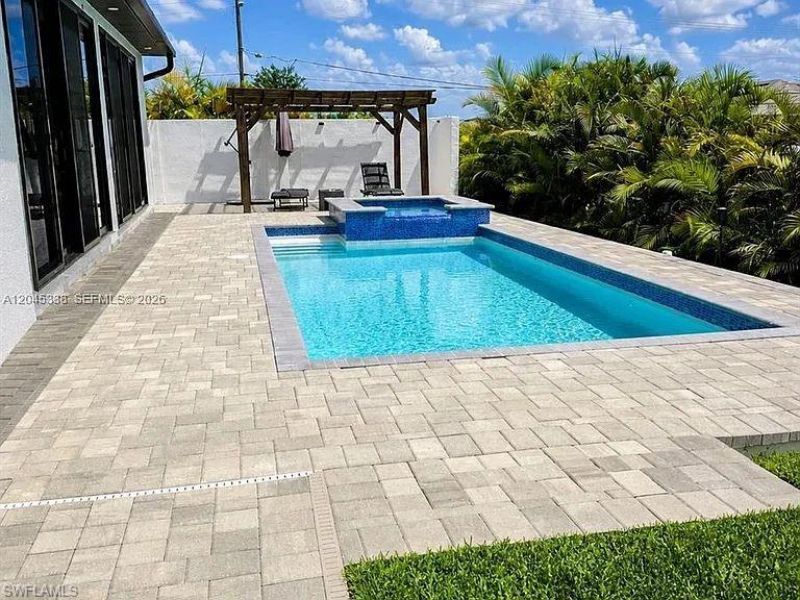 1600 SW 1st St , Cape Coral, FL 33991 Photo