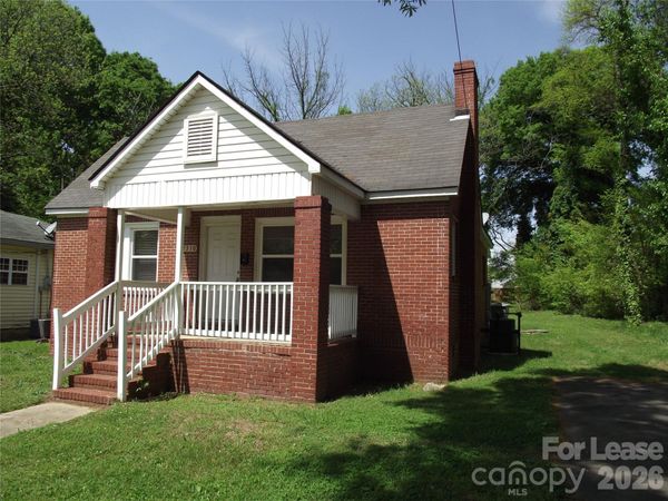 2310 Dundeen Street , Charlotte, NC 28216