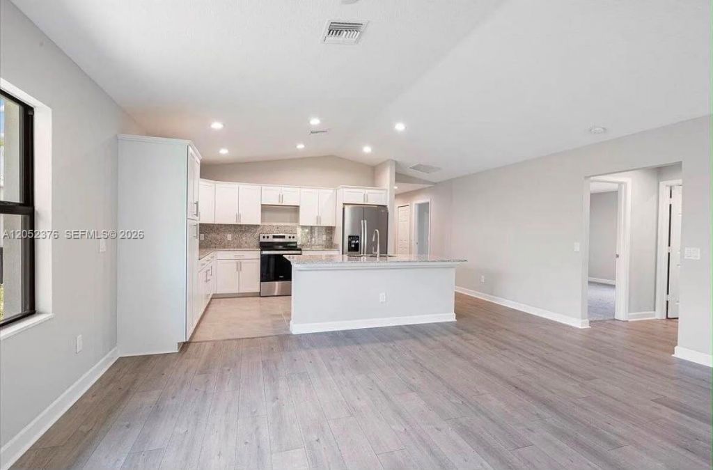 15 Florida Way , Port Saint Lucie, FL 34952 Photo