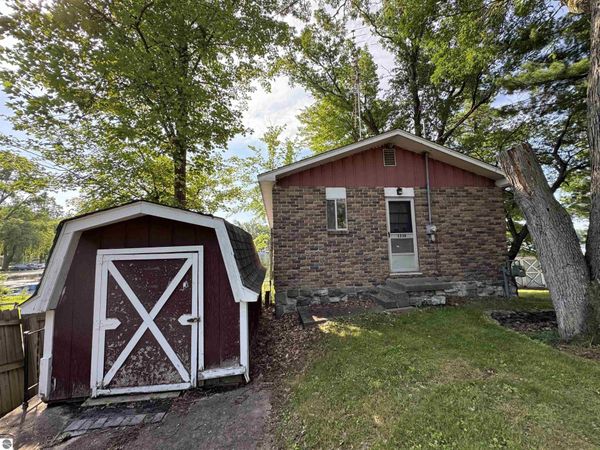 2330 Michigan Avenue, Prescott, MI 48756